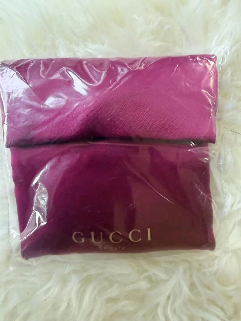 Gucci Beauty Compact Mirror in Burgundy Pouch w Floral Interior. SEALED in Bag. - Picture 9 of 11